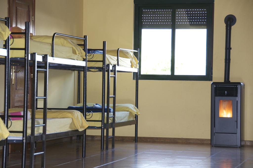 Albergue Los Blasones Sarria Cameră foto