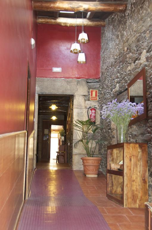 Albergue Los Blasones Sarria Exterior foto