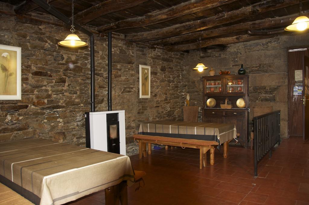 Albergue Los Blasones Sarria Exterior foto